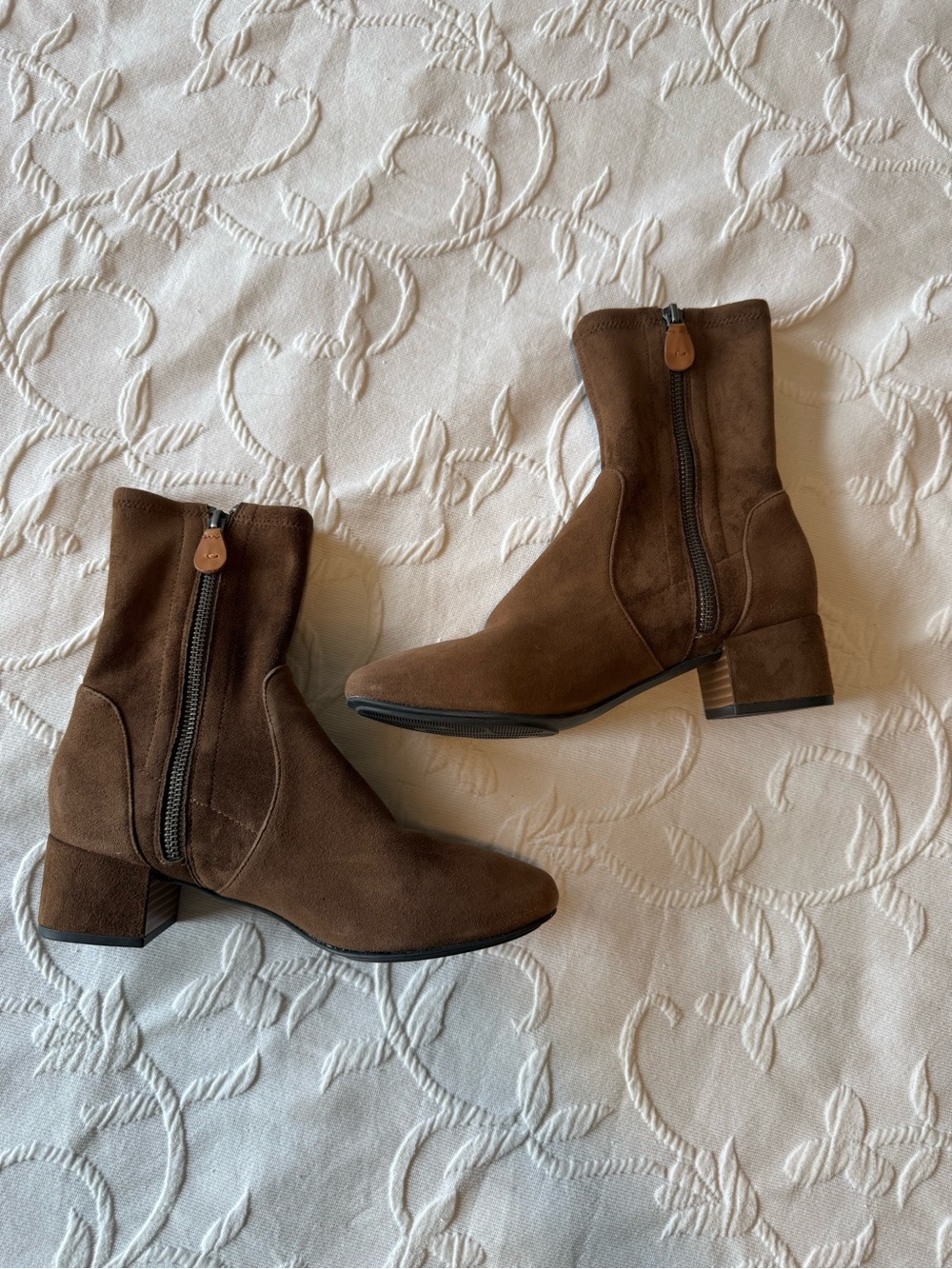 Gentle Souls Brown Suede Ella Stretch Boots Low Block Heel - Picture 2 of 6